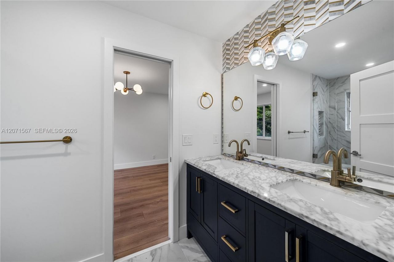 1855 Hidden Trail Ln, Weston, FL 33327 Photo