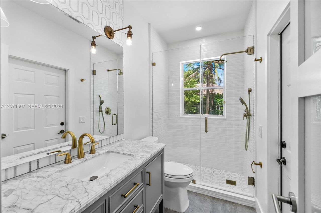 1855 Hidden Trail Ln, Weston, FL 33327 Photo