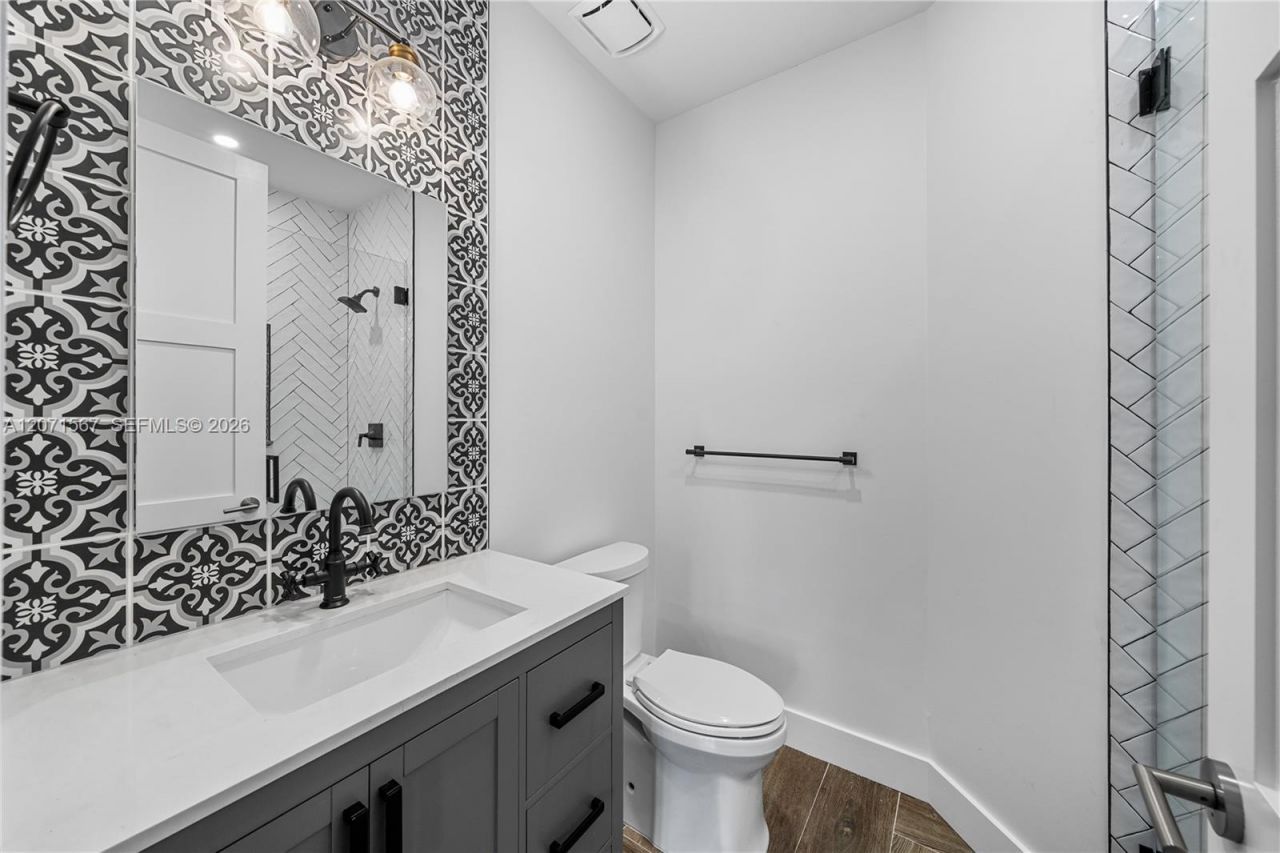 1855 Hidden Trail Ln, Weston, FL 33327 Photo