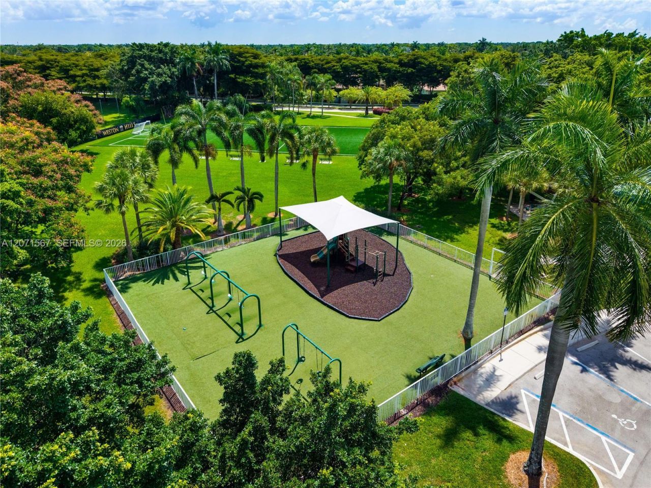 1855 Hidden Trail Ln , Weston, FL 33327 Photo