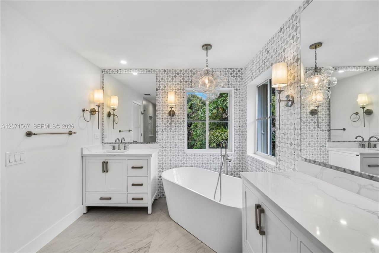 1855 Hidden Trail Ln, Weston, FL 33327 Photo