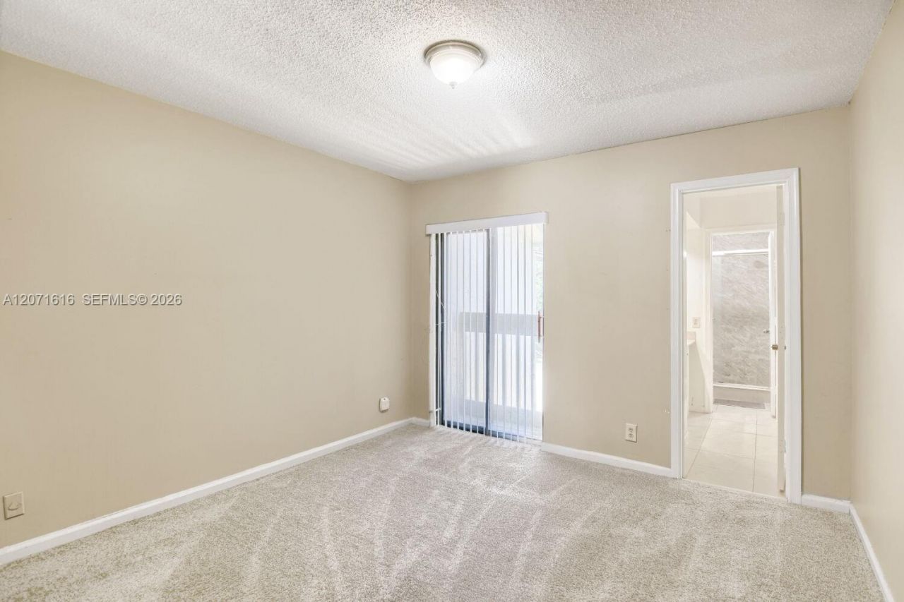5988 Glendale, Boca Raton, FL 33433 Photo