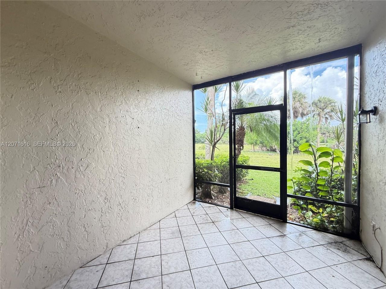 5988 Glendale , Boca Raton, FL 33433 Photo