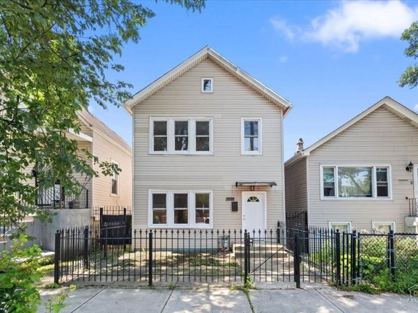 3504 S MAPLEWOOD Avenue , Chicago, IL 60632