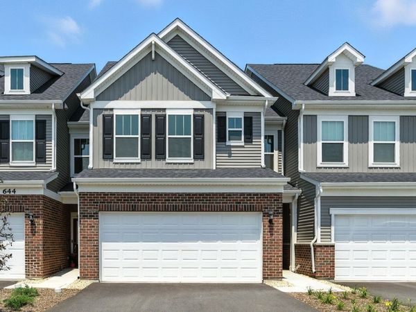 721 Maidengrass Way , Unit 54003, Bolingbrook, IL 60490