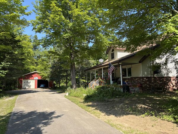 22514 U.S. 23, Presque Isle, MI 49777