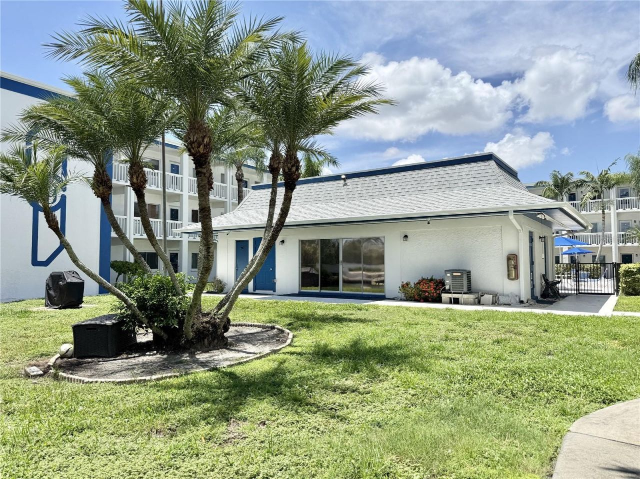 350 79th Ave N, Unit 102, Saint Petersburg, FL 33702 Photo