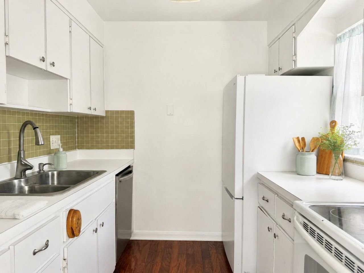 350 79th Ave N, Unit 102, Saint Petersburg, FL 33702 Photo