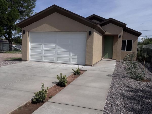 912 E 20TH Street, Douglas, AZ 85607