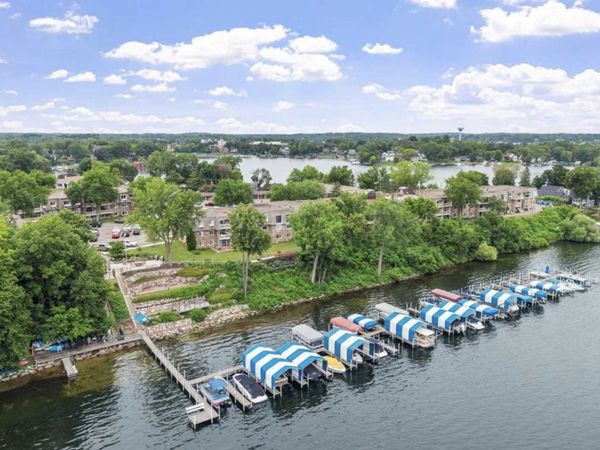 4371 Wilshire Boulevard, Unit 303, Mound, MN 55364