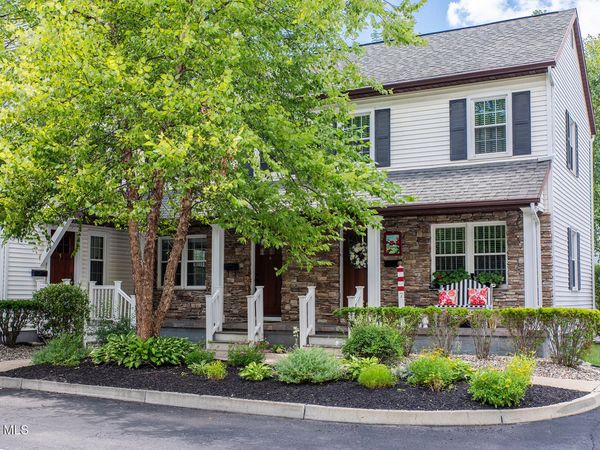 11 Cottage Street, Unit APT 6, Saratoga Springs, NY 12866