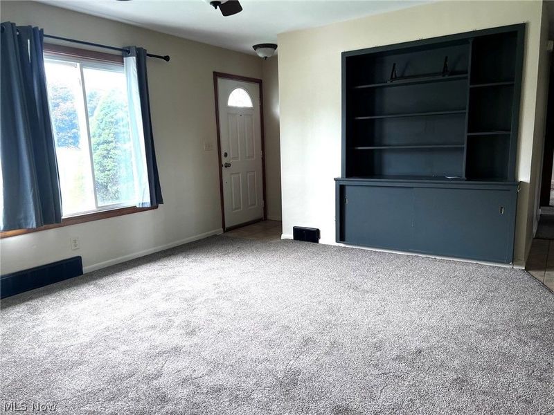 962 Adrian Circle, Girard, OH 44420 Photo 11