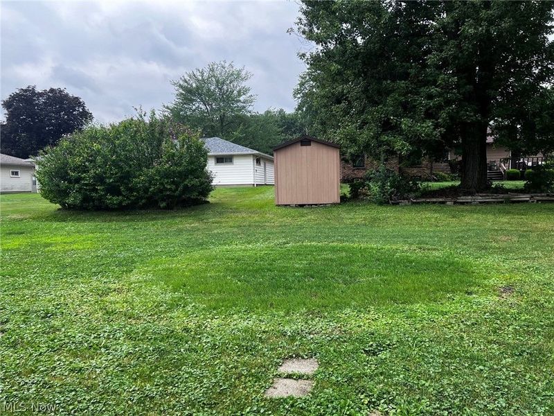 962 Adrian Circle, Girard, OH 44420 Photo 26