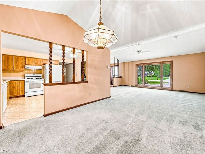 8631 Oxford Drive, Strongsville, OH 44149 Photo 11