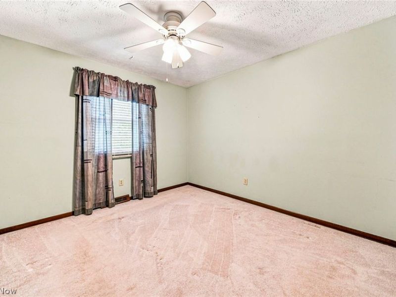 8631 Oxford Drive, Strongsville, OH 44149 Photo 29