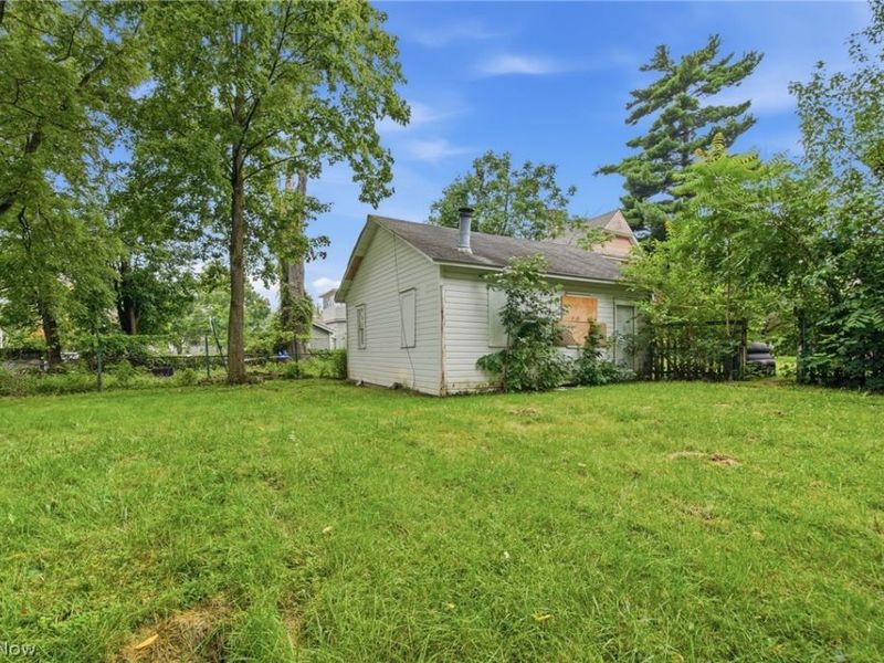 934 Middle Avenue, Elyria, OH 44035 Photo 32