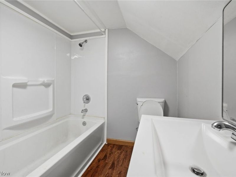 934 Middle Avenue, Elyria, OH 44035 Photo 5