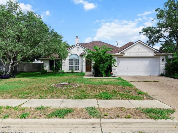 6006 Barletta DR, Round Rock, TX 78681