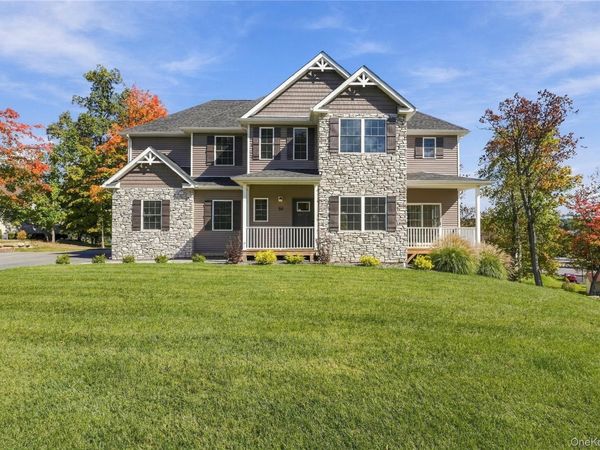 84 Frank Street, New Windsor, NY 12553