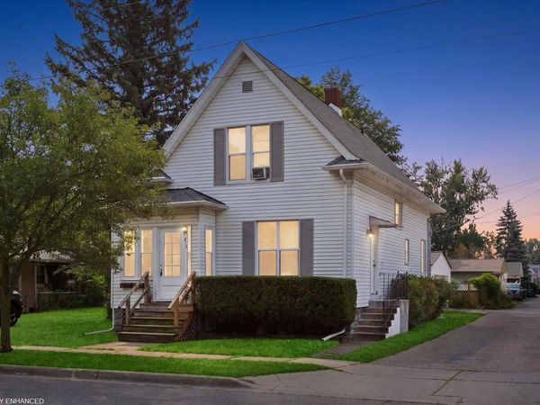 612 Winchester Avenue, St. Joseph, MI 49085