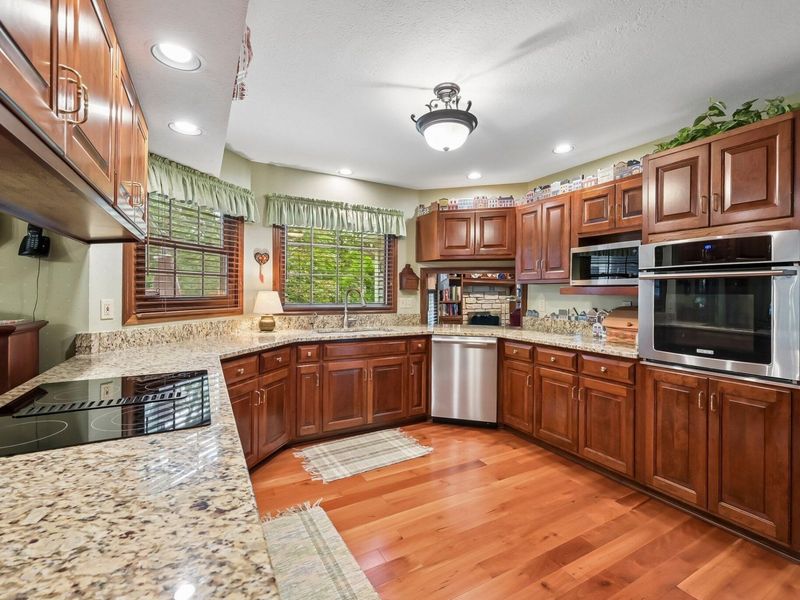 255 Luke Court, Westerville, OH 43081 Photo 25