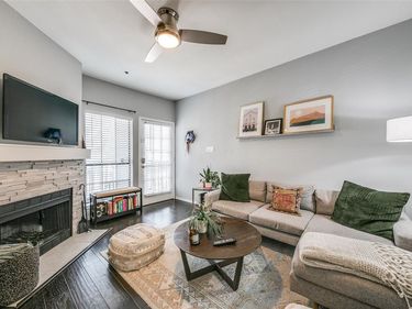 4800 W Lovers Lane, Dallas, TX 75209