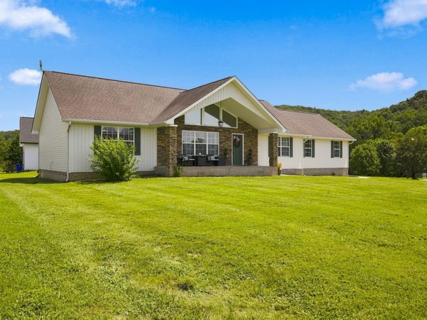 410 Thoroughbred Dr NW, Cleveland, TN 37312