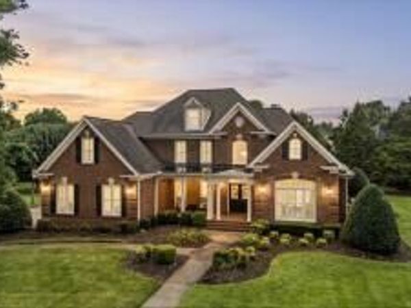 9867 Windrose Circle, Chattanooga, TN 37421