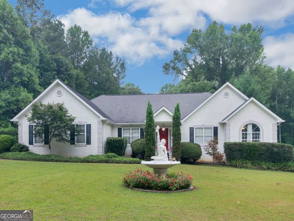 195 Galway Bend, Tyrone, GA 30290