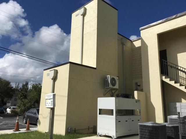2011 S 25th Street, Unit 216, Fort Pierce, FL 34947 Photo