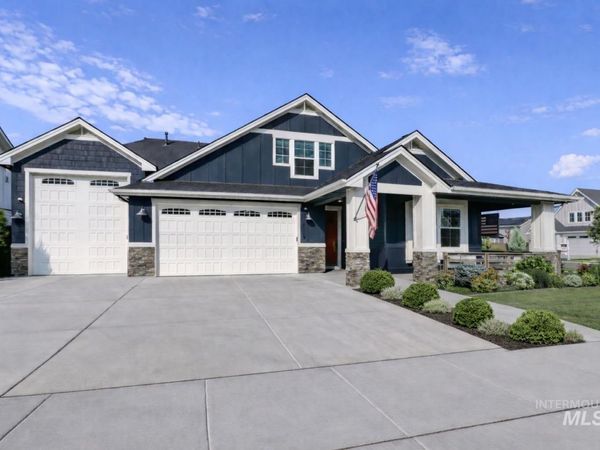 6119 N Farleigh Ave, Meridian, ID 83646