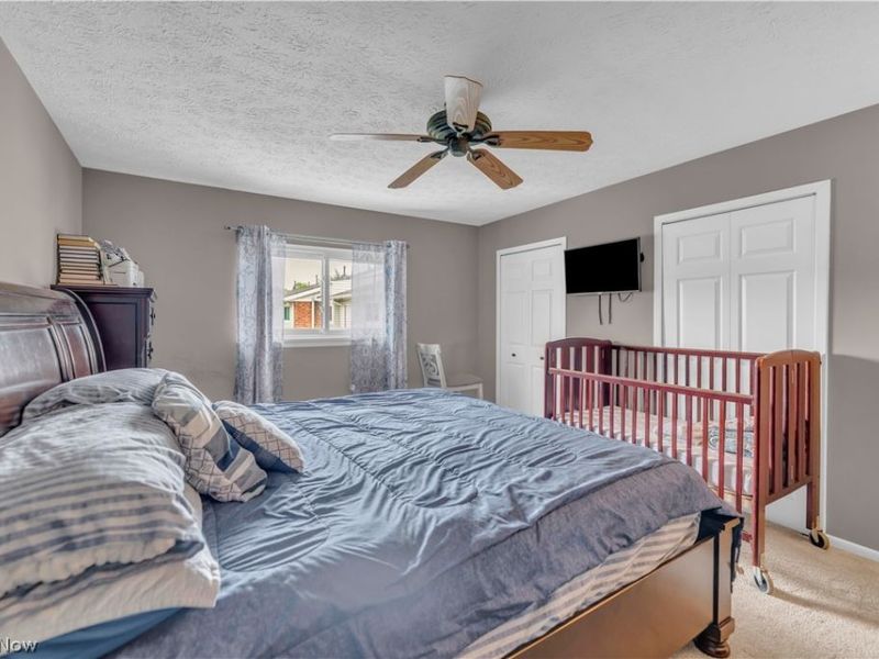 4300 Hyde Park Court, Unit 7, North Olmsted, OH 44070 Photo 12