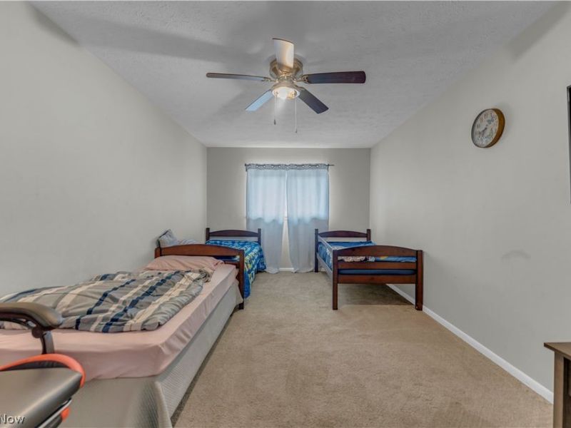 4300 Hyde Park Court, Unit 7, North Olmsted, OH 44070 Photo 13