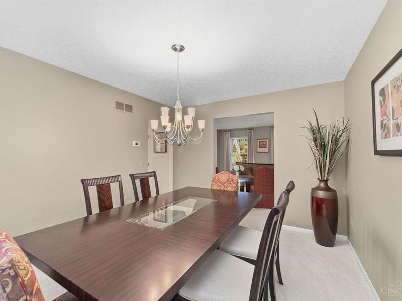 6489 Club Lane, West Chester, OH 45069 Photo 9