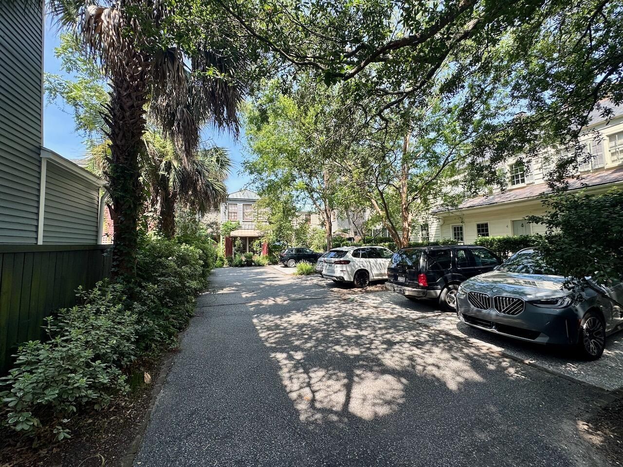 8 Leo Lane Photo 16