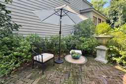 8 Leo Lane photo 4