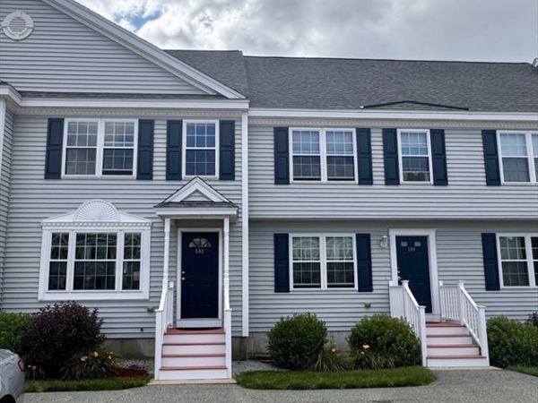 14 Merrimac Way, Unit E, Tyngsborough, MA 01879