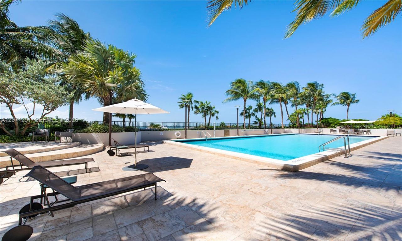 1000 Venetian Way, Unit 1108, Miami, FL 33139 Photo