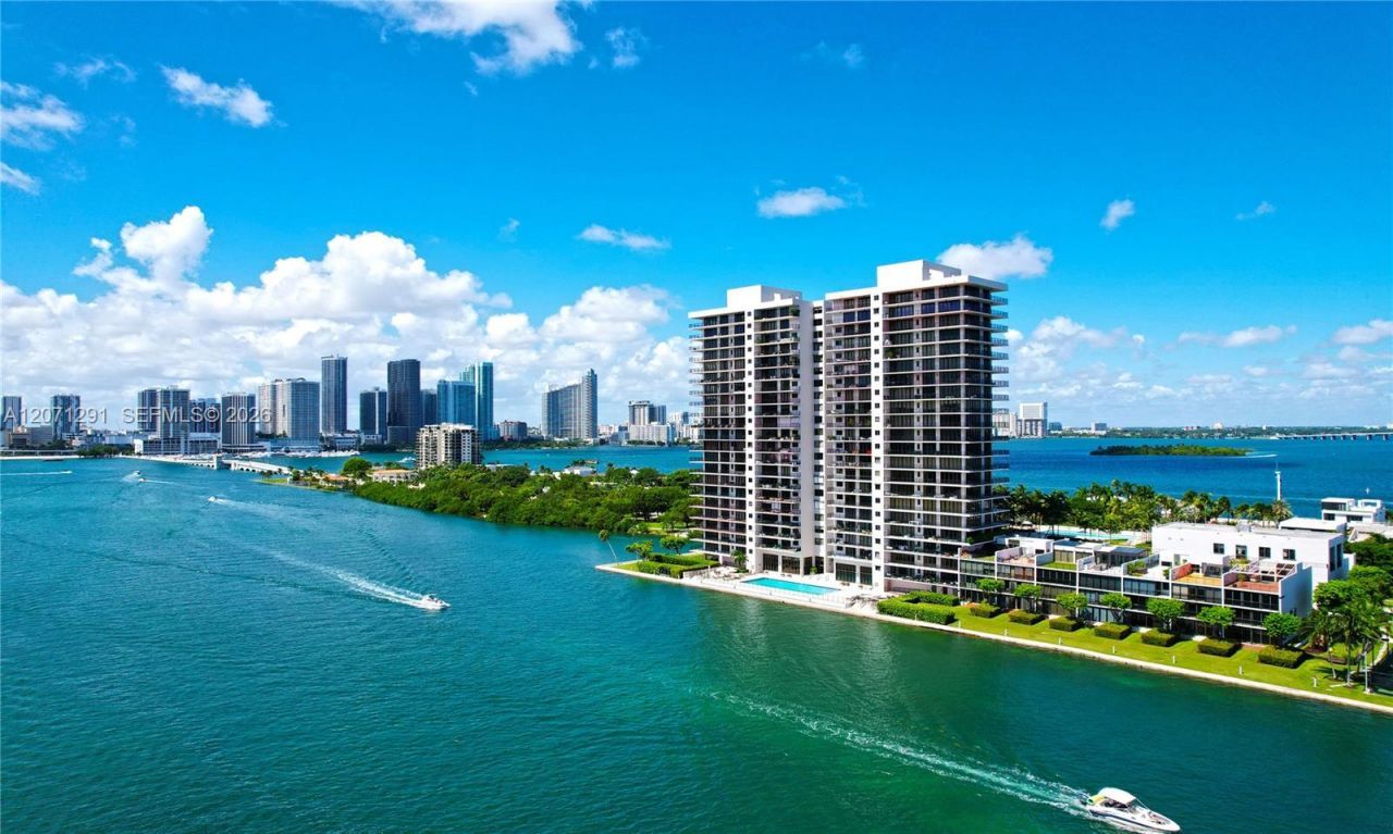 1000 Venetian Way, Unit 1108, Miami, FL 33139 Photo