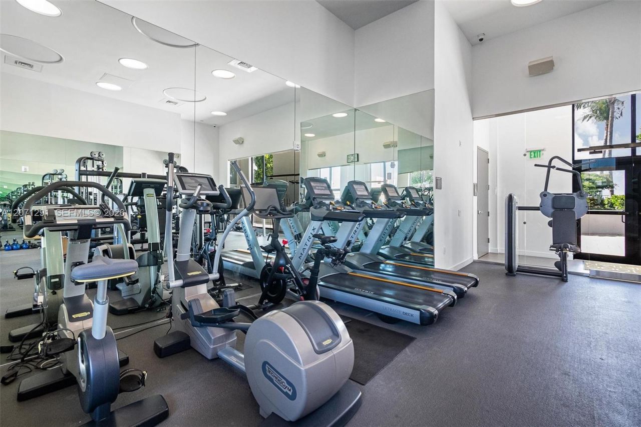 1000 Venetian Way, Unit 1108, Miami, FL 33139 Photo