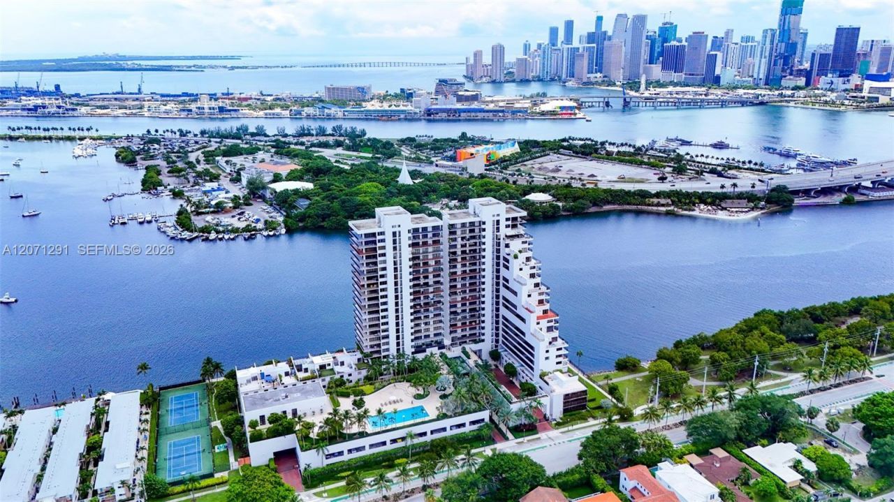 1000 Venetian Way, Unit 1108, Miami, FL 33139 Photo