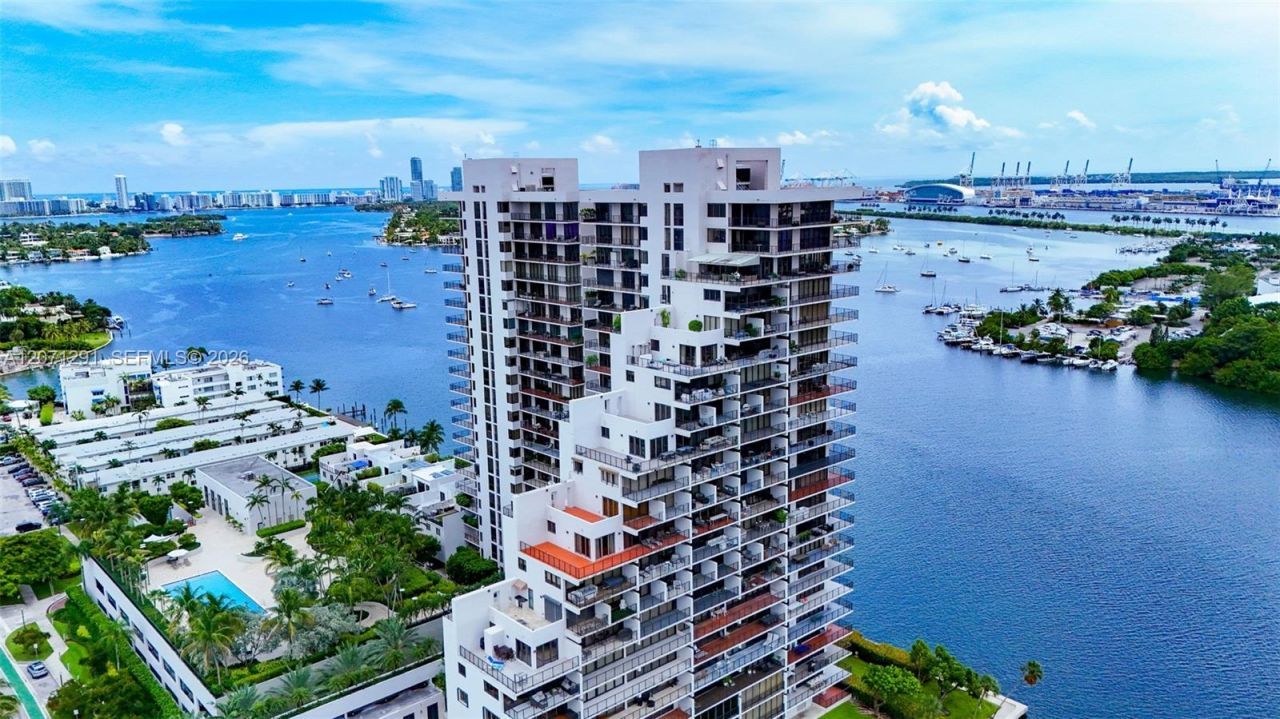1000 Venetian Way, Unit 1108, Miami, FL 33139 Photo
