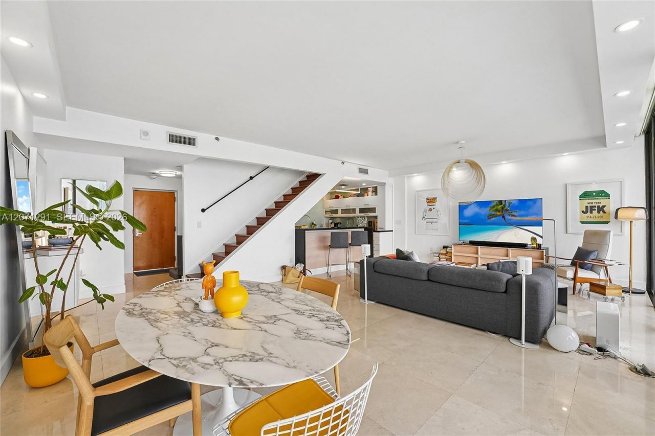 1000 Venetian Way, Unit 1108, Miami, FL 33139 Photo
