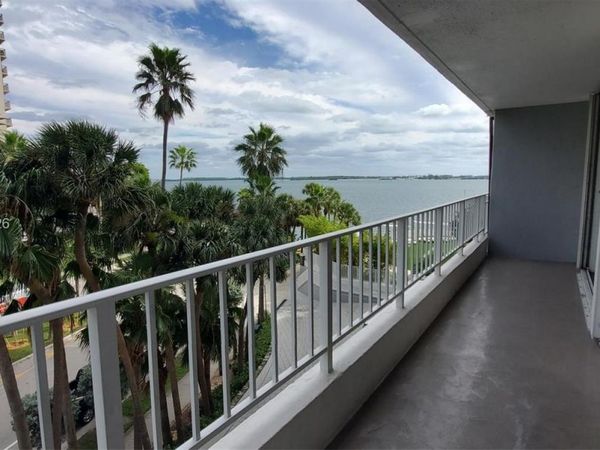 200 SE 15th Rd , Unit 5H, Miami, FL 33129