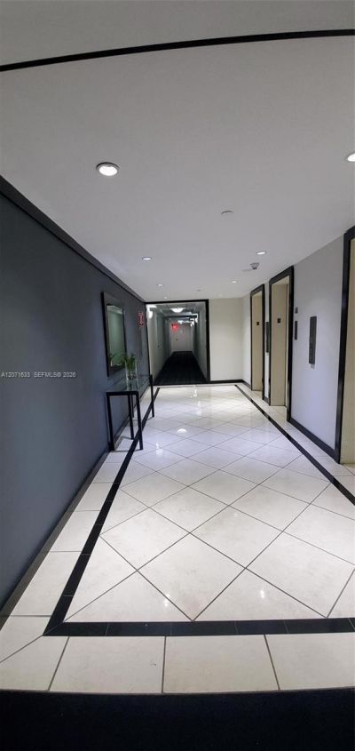 200 SE 15th Rd , Unit 5H, Miami, FL 33129 Photo