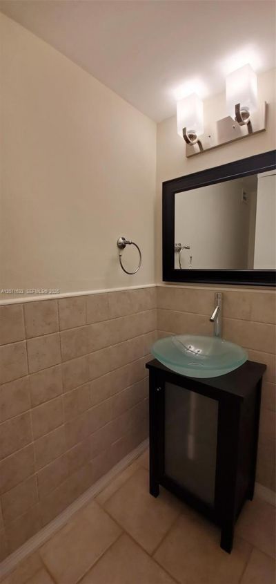 200 SE 15th Rd , Unit 5H, Miami, FL 33129 Photo