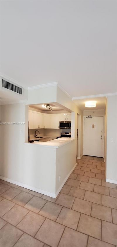 200 SE 15th Rd , Unit 5H, Miami, FL 33129 Photo