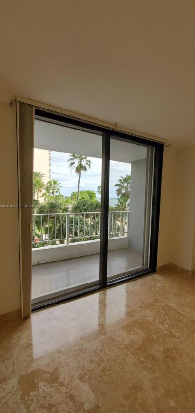 200 SE 15th Rd , Unit 5H, Miami, FL 33129 Photo