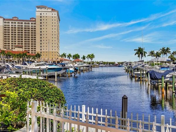 6081 Silver King BLVD, Unit 302, CAPE CORAL, FL 33914
