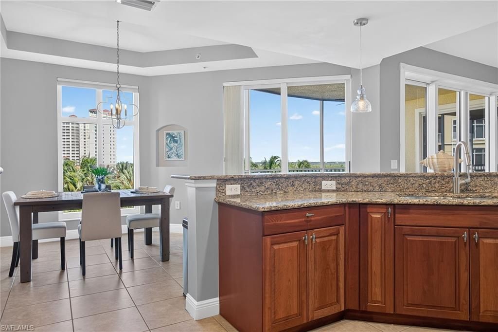 6081 Silver King Blvd, Unit 302, Cape Coral, FL 33914 Photo